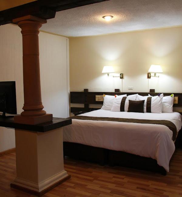 Hotel Mision ג'אלאפה מראה חיצוני תמונה